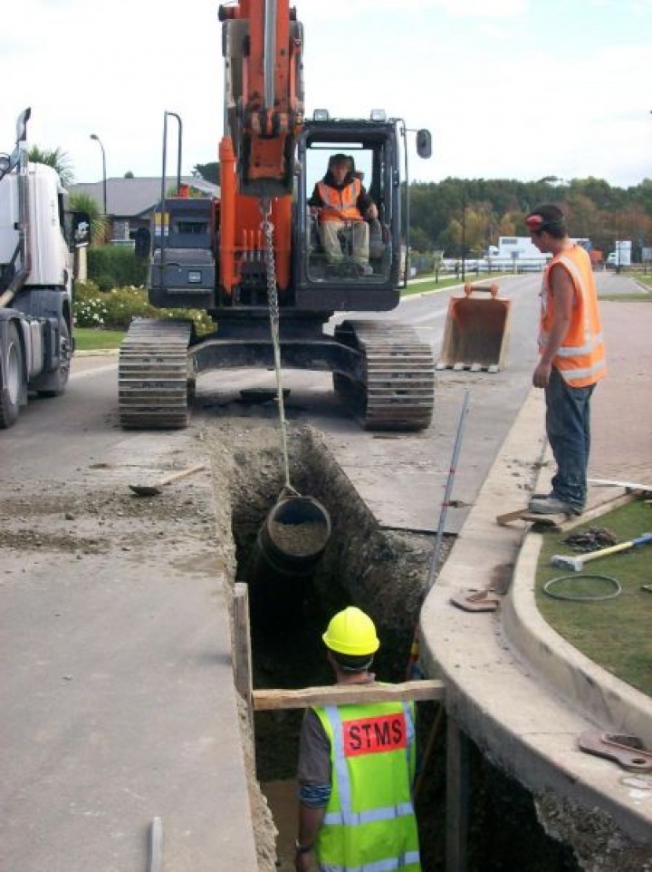 Upgrade of stormwater pipe along Ruby Ave